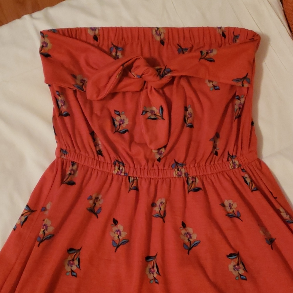 Strapless dress